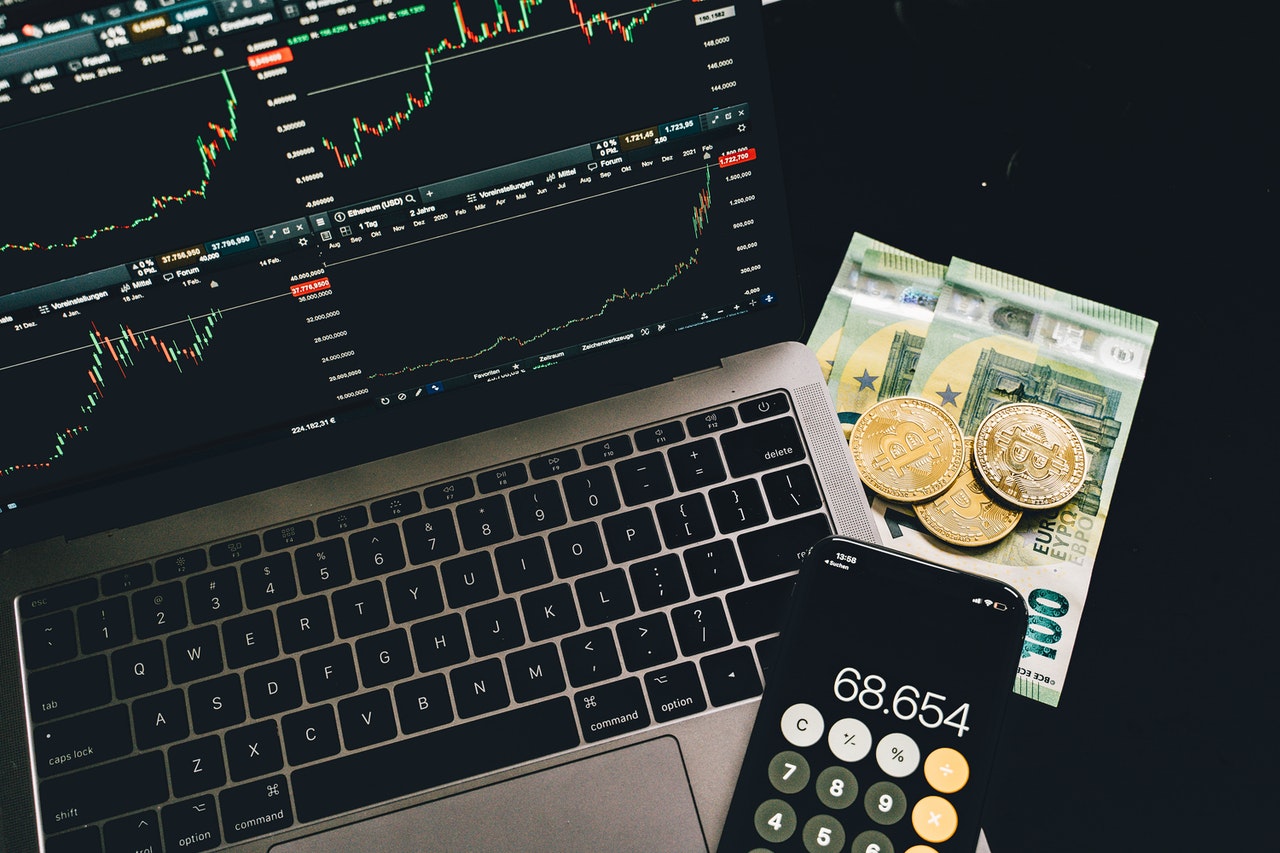 The Ultimate Cheat Sheet for Tokenhell Investors