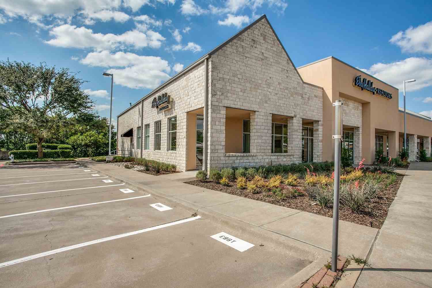 From Houses to Homes: Your Rockwall Real Estate Connection