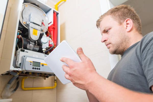 Emergency Services: Finding a 24/7 Plumber HVAC Contractor