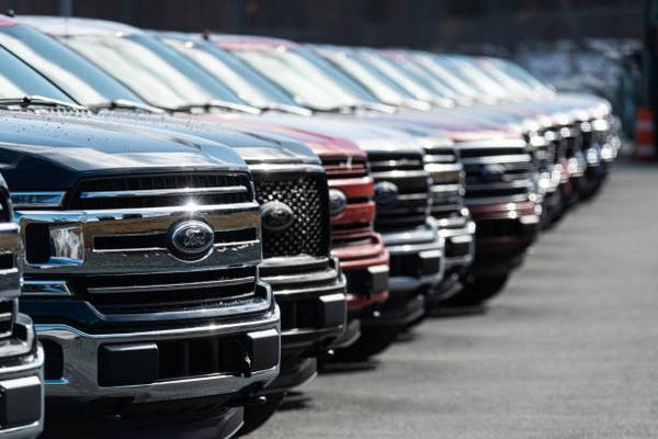 5 Essential Tips for Choosing the Best Local Ford Dealership